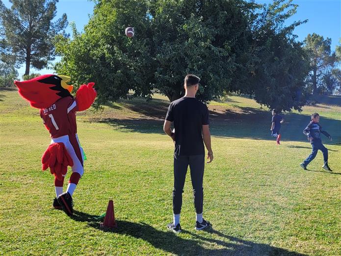  Big Red Throws football